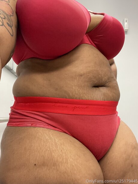Nacktes geleaktes OnlyFans-Foto von U125179445