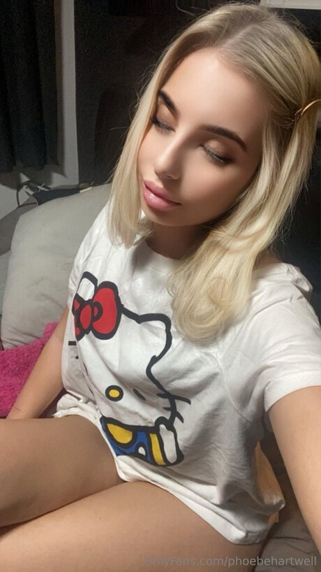 Nacktes geleaktes OnlyFans-Foto von Phoebehartwell
