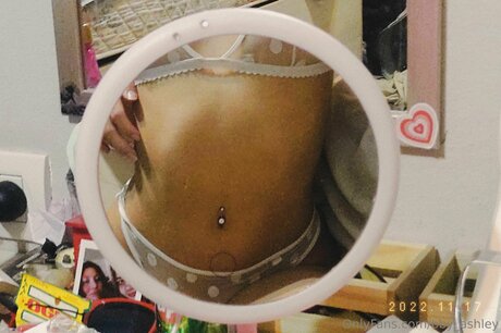 Nacktes geleaktes OnlyFans-Foto von Bby Ashley