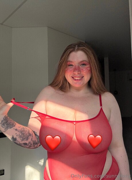 Nacktes geleaktes OnlyFans-Foto von Sunnyfoxy