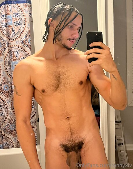 Nacktes geleaktes OnlyFans-Foto von Ronnyxlv