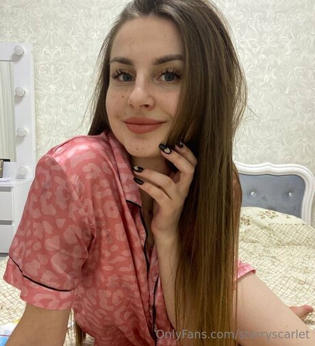 Nacktes geleaktes OnlyFans-Foto von Starryscarlet