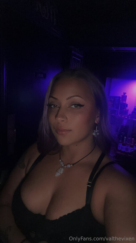Nacktes geleaktes OnlyFans-Foto von Valthevixen