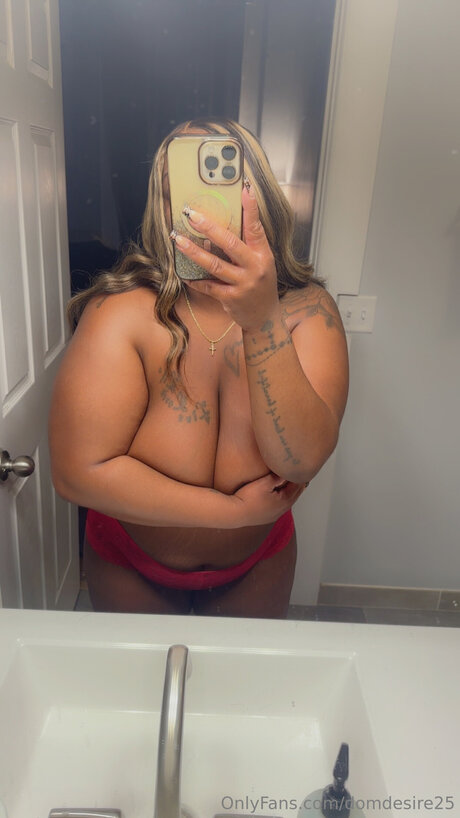 Nacktes geleaktes OnlyFans-Foto von Domdesire25