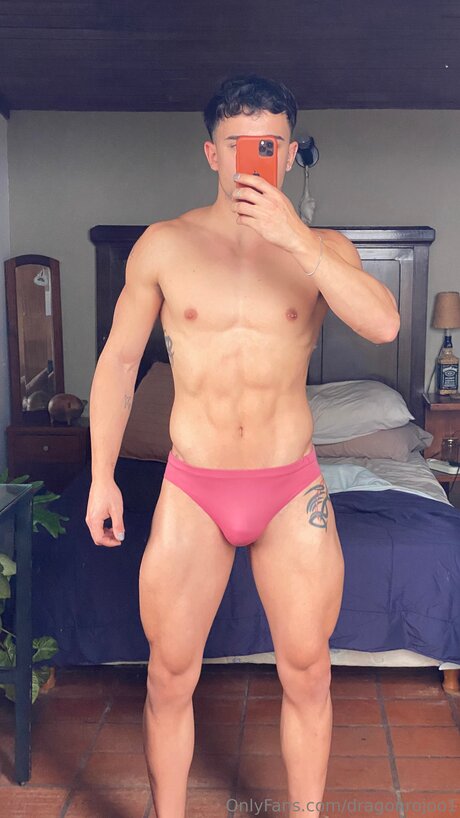 Nacktes geleaktes OnlyFans-Foto von Dragonrojoo1
