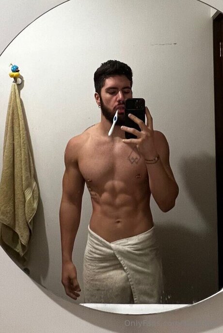 Nacktes geleaktes OnlyFans-Foto von Leoochoa