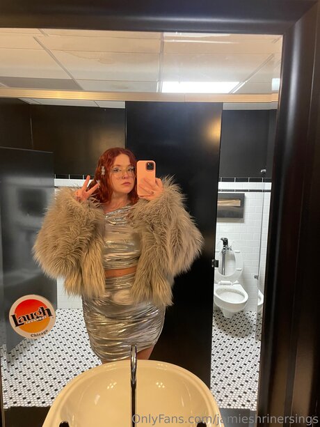 Nacktes geleaktes OnlyFans-Foto von Jamieshrinersings