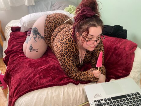 Nacktes geleaktes OnlyFans-Foto von Foxxxy Sybil