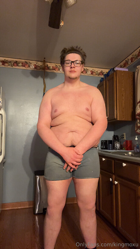 Nacktes geleaktes OnlyFans-Foto von Kingmoxu