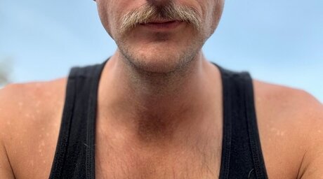 Nacktes geleaktes OnlyFans-Foto von Confessionbooth