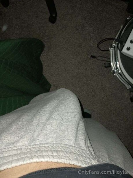 Nacktes geleaktes OnlyFans-Foto von Illdylan