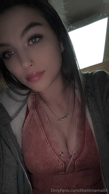 Nacktes geleaktes OnlyFans-Foto von Thelilmama04