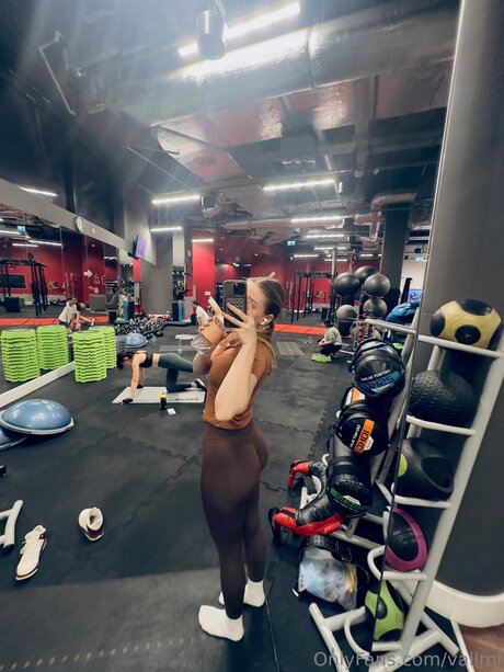 Nacktes geleaktes OnlyFans-Foto von Vallmi