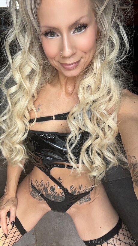 Nacktes geleaktes OnlyFans-Foto von Lil Vixen2