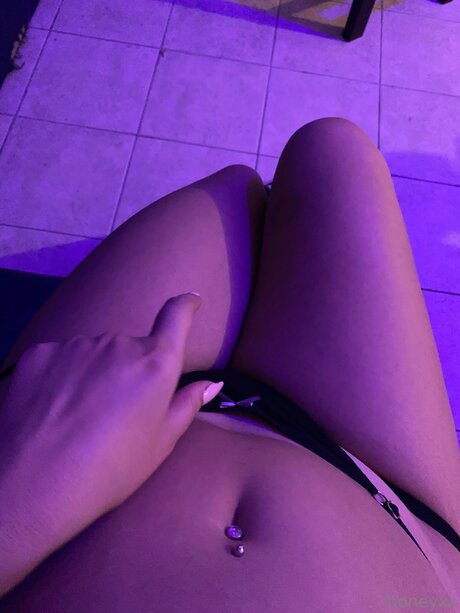 Nacktes geleaktes OnlyFans-Foto von Honeyxx222
