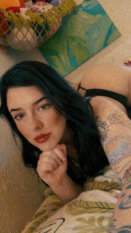 Nacktes geleaktes OnlyFans-Foto von Kelseykuromi