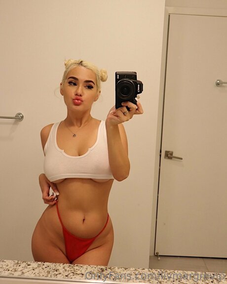 Oliviasnoww69