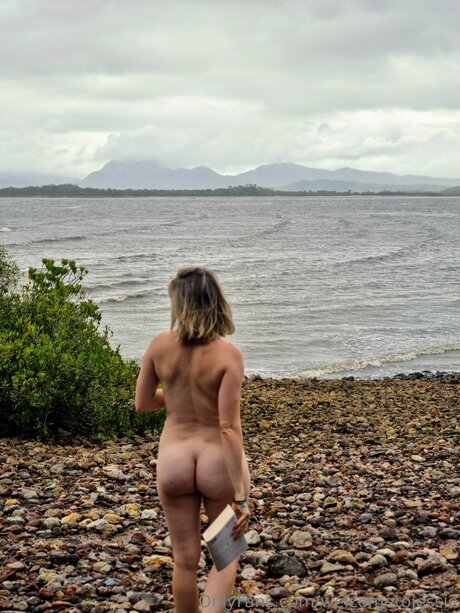 Nacktes geleaktes OnlyFans-Foto von Welcometojessie