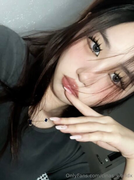 Nacktes geleaktes OnlyFans-Foto von Cinas Worldx