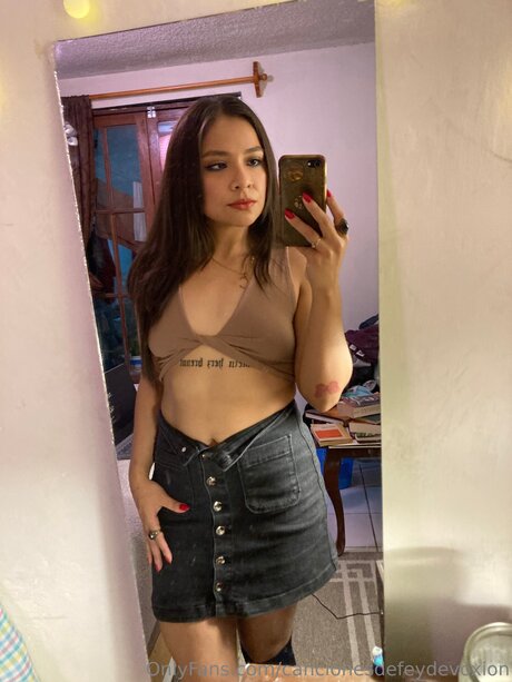 Nacktes geleaktes OnlyFans-Foto von Cancionesdefeydevoxion
