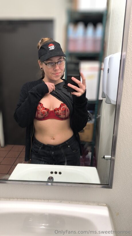 Ms Sweetmonroe