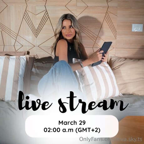 Nacktes geleaktes OnlyFans-Foto von Eva Sky Ts