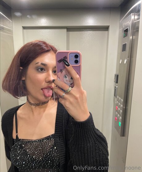 Mia Moone