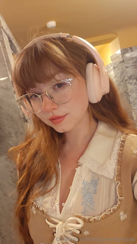 Nacktes geleaktes OnlyFans-Foto von Mizzmandyfrizzle