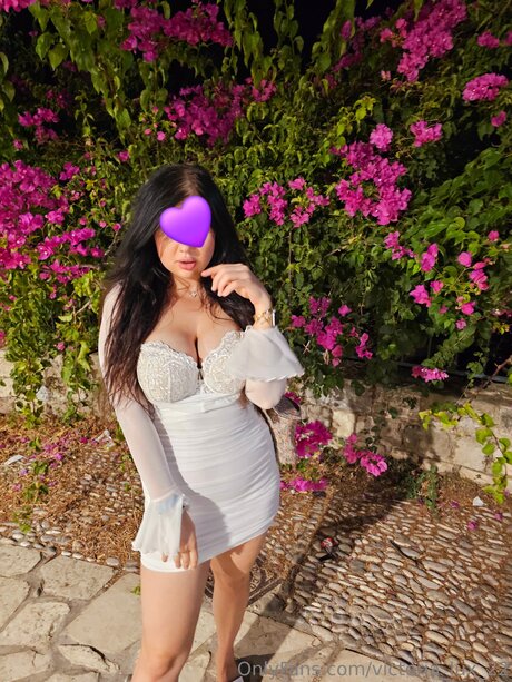 Victoria Lux 22