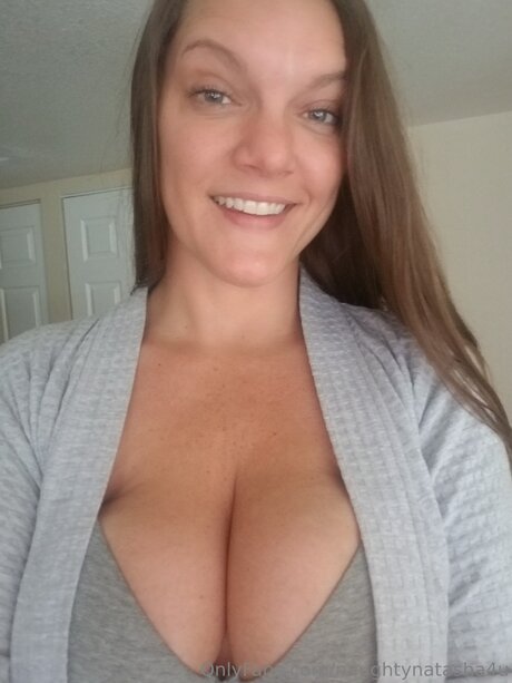 Naughtynatasha4u