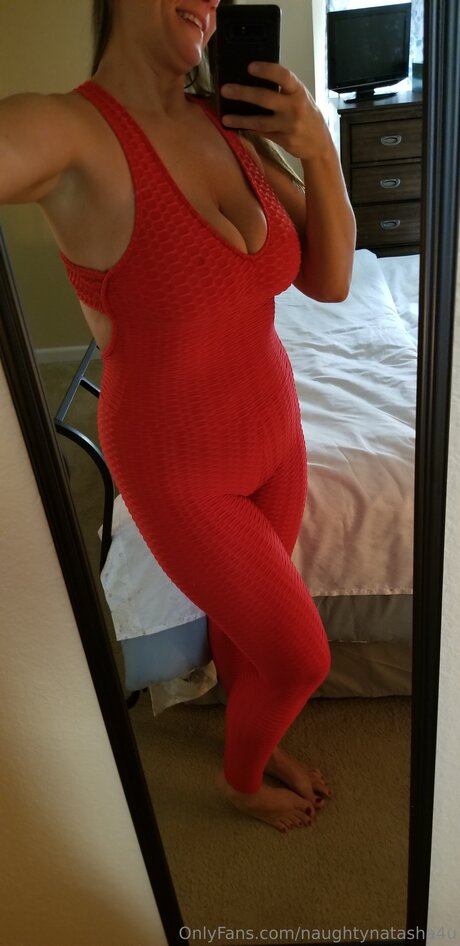 Naughtynatasha4u
