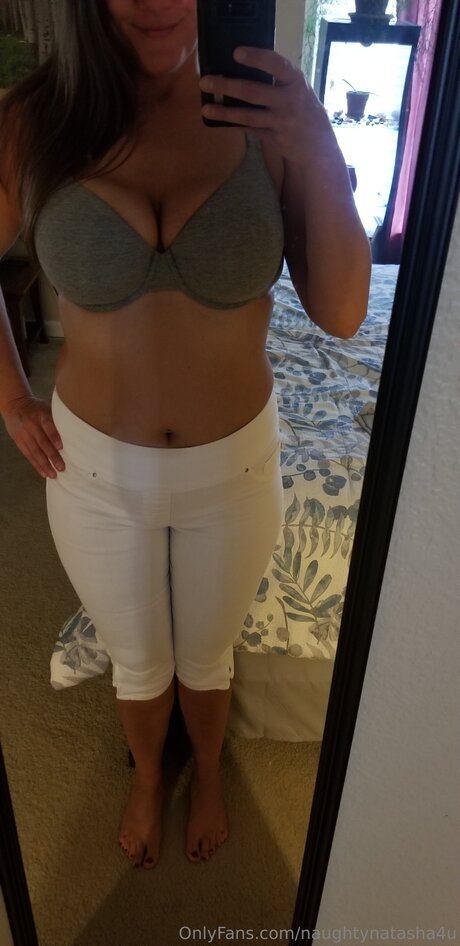 Naughtynatasha4u