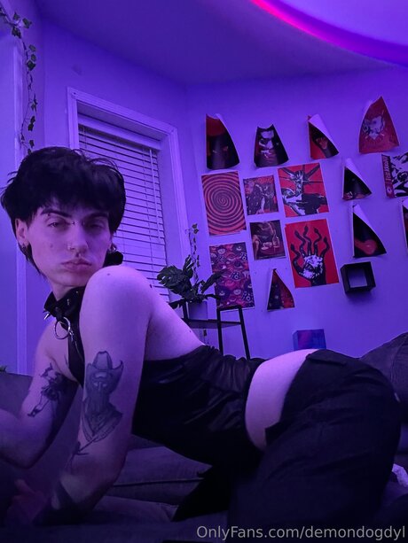 Nacktes geleaktes OnlyFans-Foto von Demondogdyl