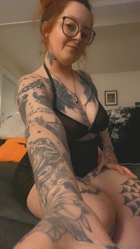 Nenelovelove69