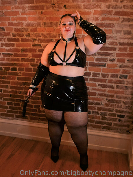 Nacktes geleaktes OnlyFans-Foto von Bigbootychampagne