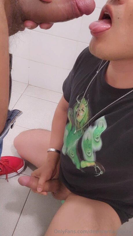 Nacktes geleaktes OnlyFans-Foto von Deencantadorxxx