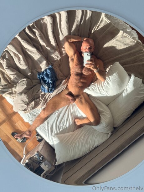 Nacktes geleaktes OnlyFans-Foto von Thelv