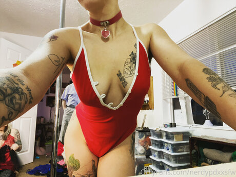 Nacktes geleaktes OnlyFans-Foto von Filth Pig