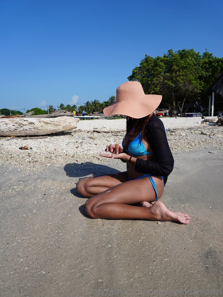 Nacktes geleaktes OnlyFans-Foto von Meganpradamodel