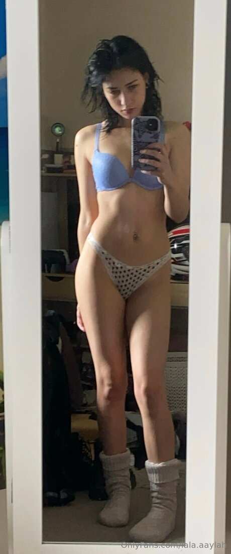 Nacktes geleaktes OnlyFans-Foto von Lala Aaylah