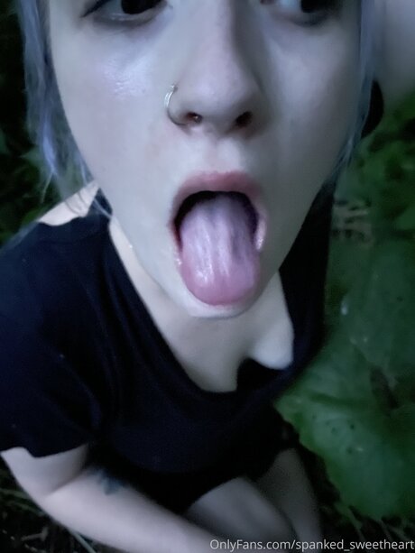 Nacktes geleaktes OnlyFans-Foto von Spanked Sweetheart