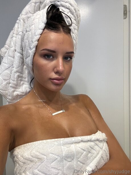 Nacktes geleaktes OnlyFans-Foto von Shyjudge