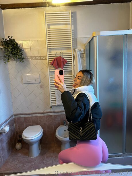 Nacktes geleaktes OnlyFans-Foto von Piccola Jasmy 00