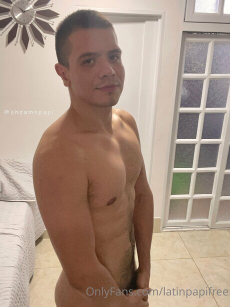 Nacktes geleaktes OnlyFans-Foto von Latinpapifree