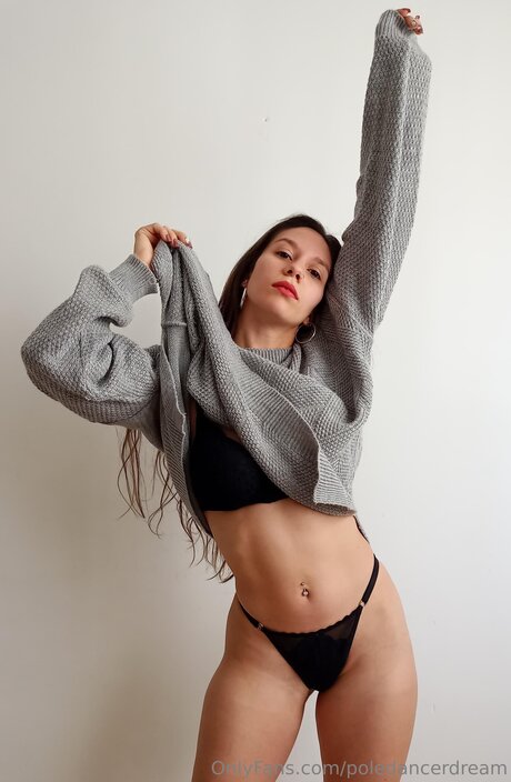 Nacktes geleaktes OnlyFans-Foto von Poledancerdream