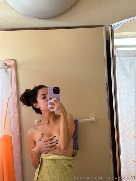 Alexissss24