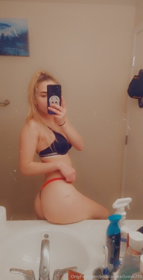 Nacktes geleaktes OnlyFans-Foto von Jessicaxxexclusive710