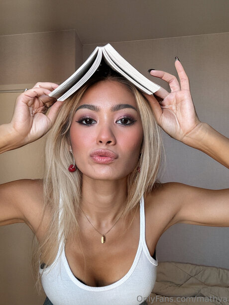 Nacktes geleaktes OnlyFans-Foto von Mathya