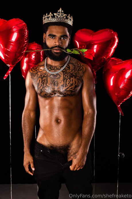 Nacktes geleaktes OnlyFans-Foto von Shefreaketo
