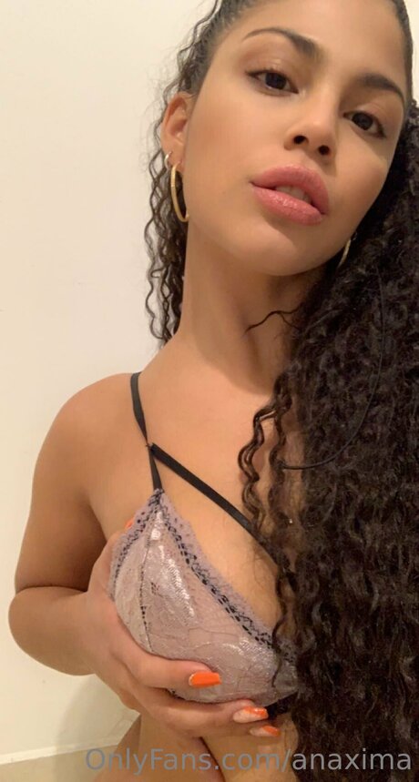 Nacktes geleaktes OnlyFans-Foto von Anaxima